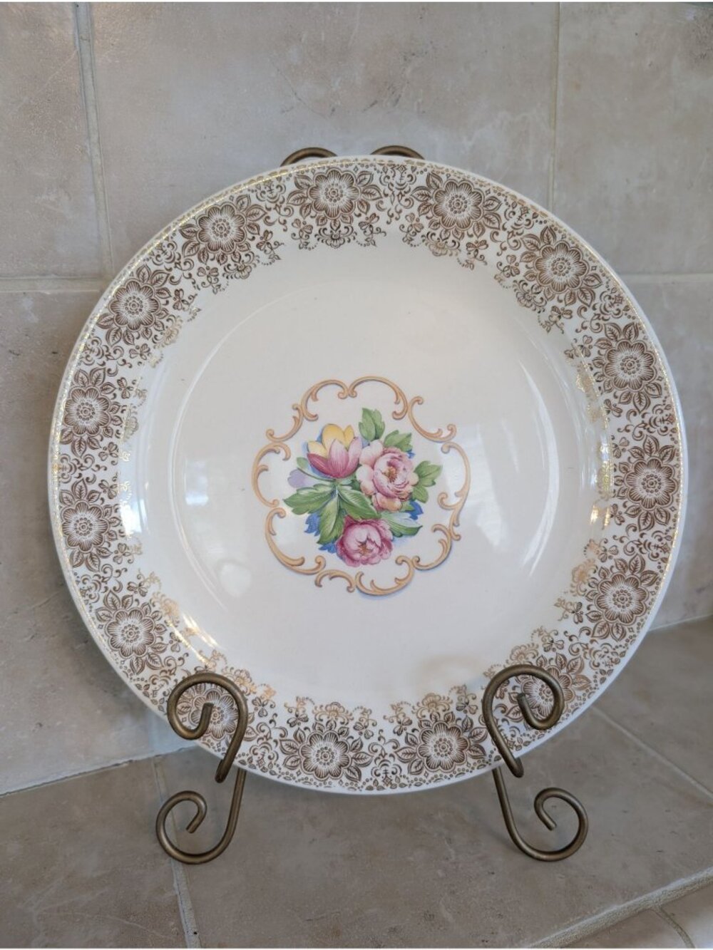 Park Lane Dalton 12" Plate Royal Dalton 22K Gold Filigree Elegant Entertaining